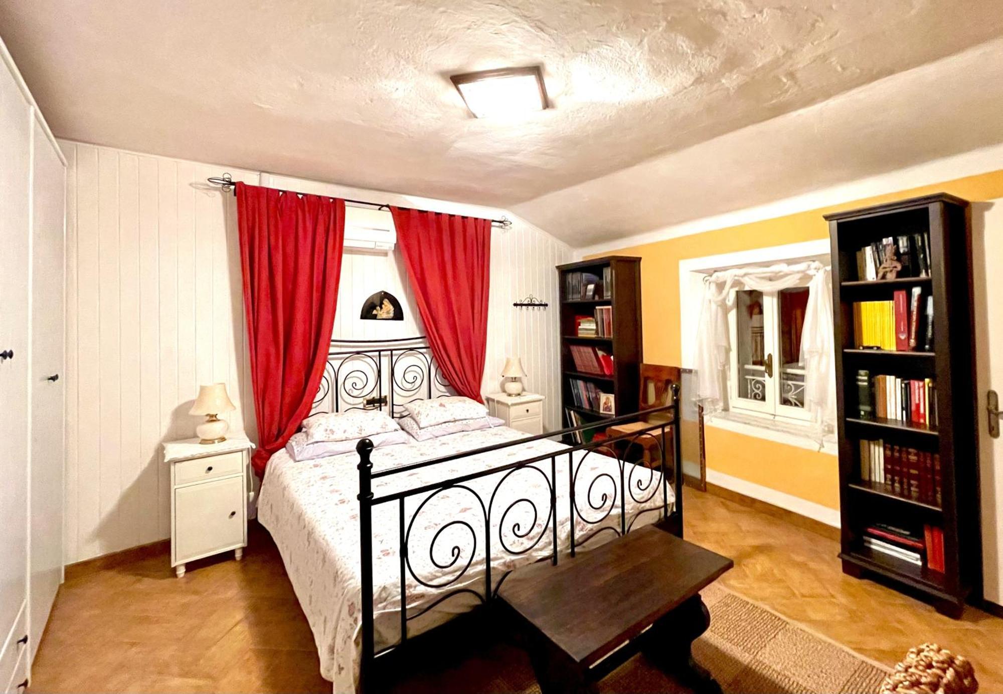 Mazzetti Country House-Vita In Campagna Con Giardino Vimignano-Chiesa Zewnętrze zdjęcie
